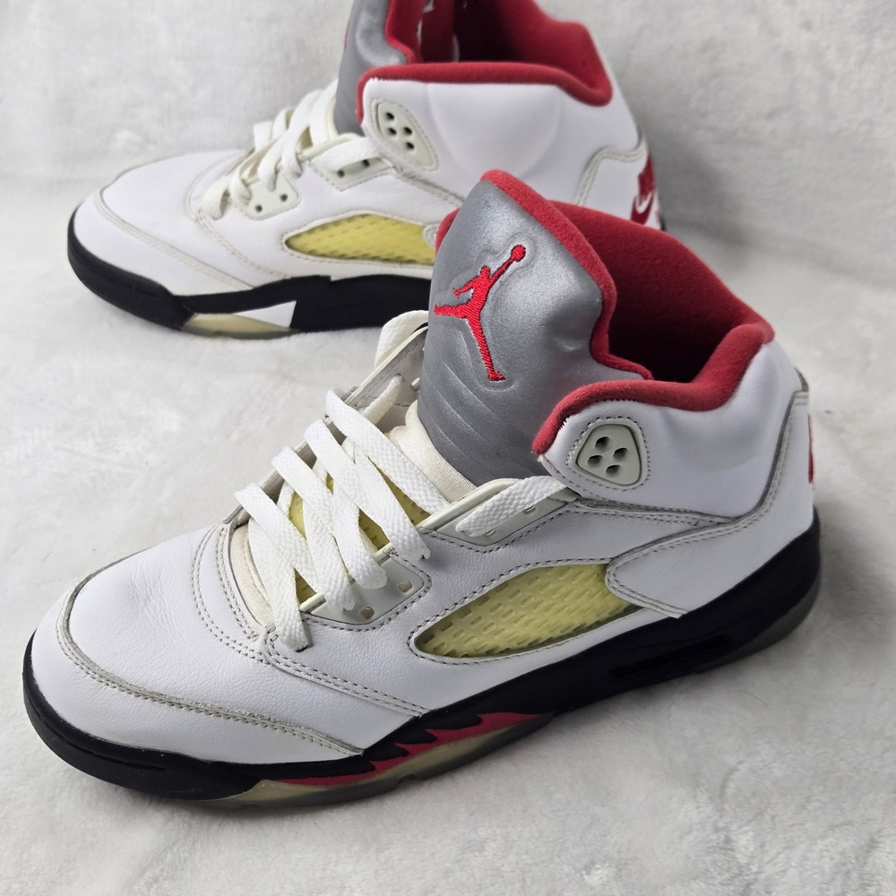 Jordan 5 Retro Fire Red 2020 Silver Tongue White Red Black 440888-102 Size 6Y